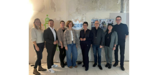 Öffnet die Seite 'Förderung für Mayener Makerspace übergeben'